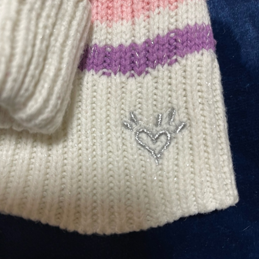 Set Sweater and pants - Picture 4 of 11